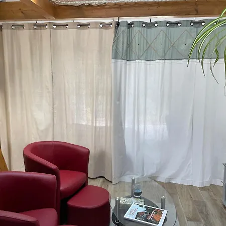 Independant Avec Filet De Lecture Дом отдыха *